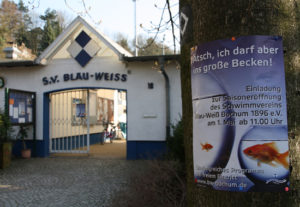 Eingang zum Schwimmverein
